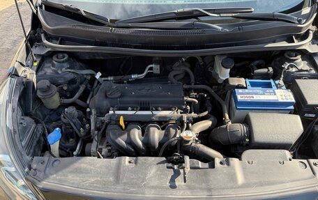 Hyundai Solaris II рестайлинг, 2012 год, 700 000 рублей, 8 фотография