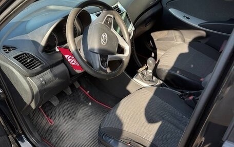Hyundai Solaris II рестайлинг, 2012 год, 700 000 рублей, 9 фотография