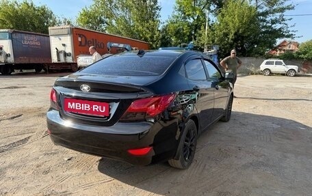 Hyundai Solaris II рестайлинг, 2012 год, 700 000 рублей, 5 фотография