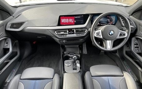 BMW 1 серия, 2022 год, 1 474 000 рублей, 7 фотография