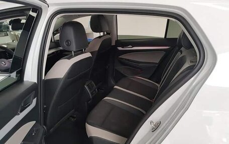 Volkswagen Golf VIII, 2022 год, 1 650 000 рублей, 11 фотография