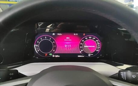 Volkswagen Golf VIII, 2022 год, 1 650 000 рублей, 7 фотография