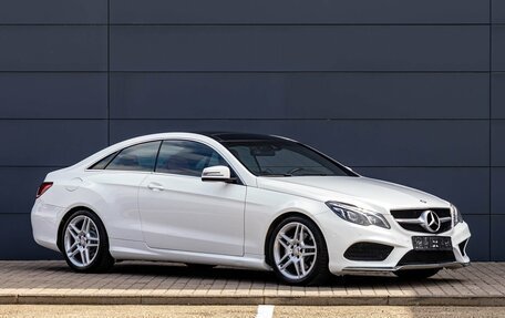 Mercedes-Benz E-Класс, 2014 год, 2 200 000 рублей, 3 фотография