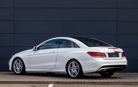 Mercedes-Benz E-Класс, 2014 год, 2 200 000 рублей, 4 фотография