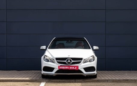 Mercedes-Benz E-Класс, 2014 год, 2 200 000 рублей, 2 фотография