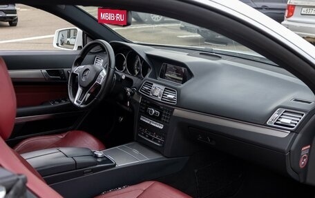 Mercedes-Benz E-Класс, 2014 год, 2 200 000 рублей, 20 фотография