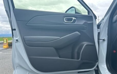 Honda Vezel, 2026 год, 2 100 000 рублей, 21 фотография