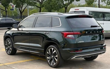Skoda Karoq I, 2023 год, 1 540 000 рублей, 4 фотография