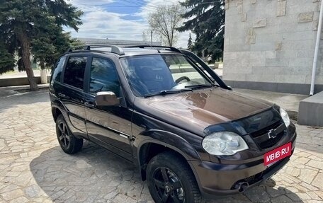 Chevrolet Niva I рестайлинг, 2010 год, 410 000 рублей, 1 фотография