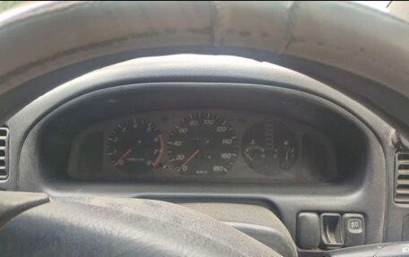 Mazda Bongo Friendee i рестайлинг, 2001 год, 480 000 рублей, 4 фотография