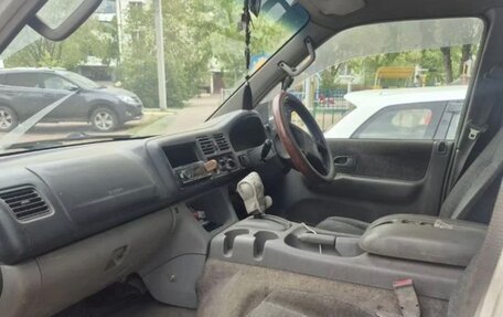 Mazda Bongo Friendee i рестайлинг, 2001 год, 480 000 рублей, 16 фотография