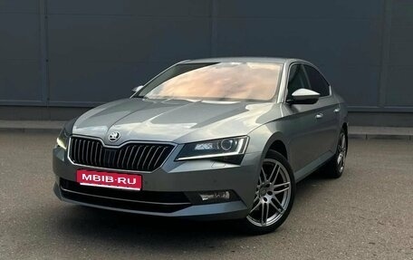 Skoda Superb III рестайлинг, 2018 год, 2 100 000 рублей, 1 фотография