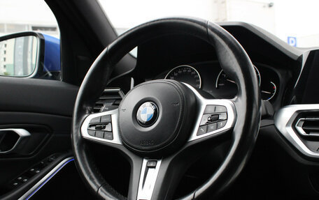 BMW 3 серия, 2020 год, 3 190 000 рублей, 14 фотография