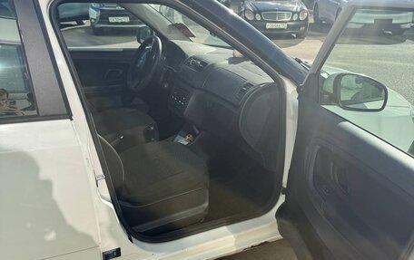 Skoda Fabia II, 2013 год, 350 000 рублей, 23 фотография