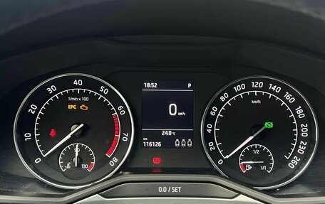 Skoda Superb III рестайлинг, 2018 год, 2 100 000 рублей, 13 фотография