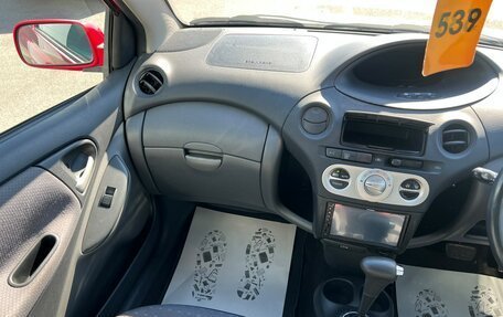 Toyota Vitz, 2003 год, 449 999 рублей, 14 фотография