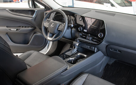 Lexus NX, 2025 год, 6 890 000 рублей, 17 фотография