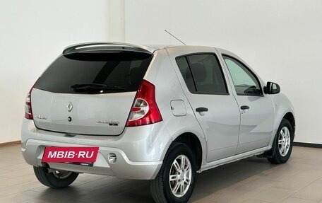 Renault Sandero I, 2014 год, 659 000 рублей, 2 фотография