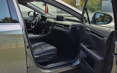 Lexus RX IV рестайлинг, 2017 год, 3 150 000 рублей, 7 фотография