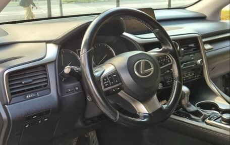 Lexus RX IV рестайлинг, 2017 год, 3 150 000 рублей, 6 фотография