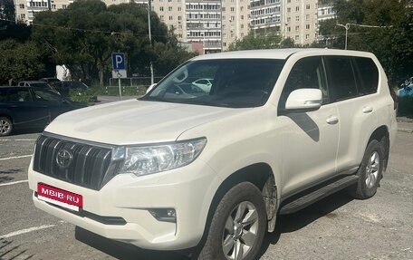 Toyota Land Cruiser Prado 150 рестайлинг 2, 2021 год, 4 450 000 рублей, 10 фотография