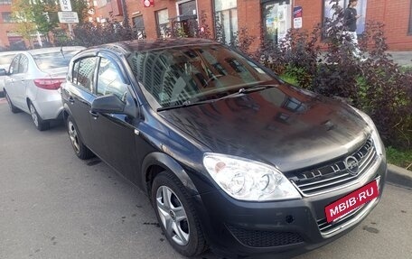 Opel Astra J, 2010 год, 350 000 рублей, 2 фотография