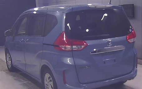 Honda Freed II, 2017 год, 900 000 рублей, 4 фотография