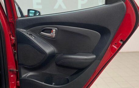 Hyundai ix35 I рестайлинг, 2012 год, 960 000 рублей, 20 фотография