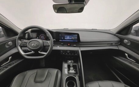 Hyundai Elantra, 2023 год, 2 500 000 рублей, 5 фотография