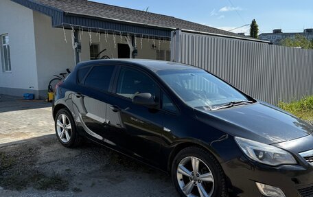 Opel Astra J, 2012 год, 625 000 рублей, 3 фотография