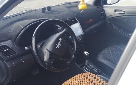 Hyundai Solaris II рестайлинг, 2012 год, 5 100 000 рублей, 2 фотография