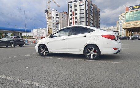 Hyundai Solaris II рестайлинг, 2012 год, 5 100 000 рублей, 8 фотография