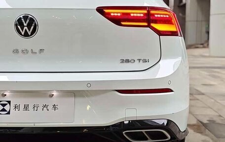 Volkswagen Golf VIII, 2023 год, 2 378 000 рублей, 4 фотография