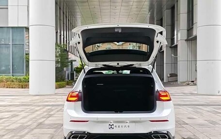 Volkswagen Golf VIII, 2023 год, 2 378 000 рублей, 13 фотография