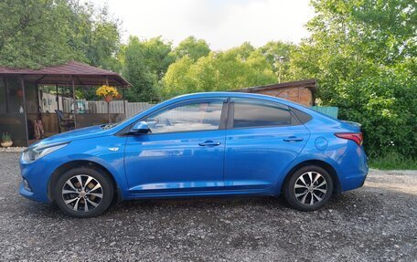 Hyundai Solaris II рестайлинг, 2017 год, 880 000 рублей, 3 фотография
