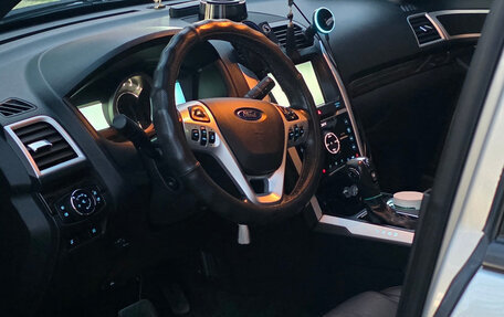 Ford Explorer VI, 2015 год, 2 500 000 рублей, 3 фотография