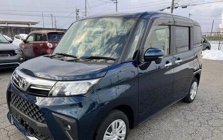 Toyota Roomy I, 2023 год, 950 000 рублей, 2 фотография