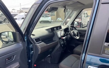 Toyota Roomy I, 2023 год, 950 000 рублей, 8 фотография