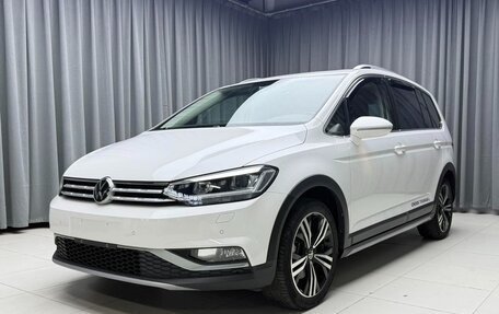 Volkswagen Touran III, 2022 год, 2 190 000 рублей, 1 фотография