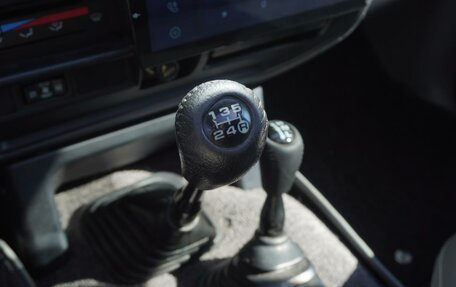 Toyota Land Cruiser 80 рестайлинг, 1995 год, 3 465 000 рублей, 24 фотография