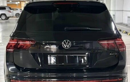 Volkswagen Tiguan II, 2023 год, 2 950 000 рублей, 7 фотография