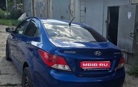 Hyundai Solaris II рестайлинг, 2013 год, 365 000 рублей, 3 фотография