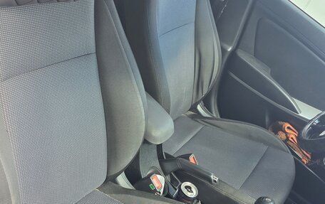 Hyundai Solaris II рестайлинг, 2013 год, 365 000 рублей, 8 фотография