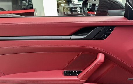 Porsche 911, 2021 год, 19 990 000 рублей, 23 фотография