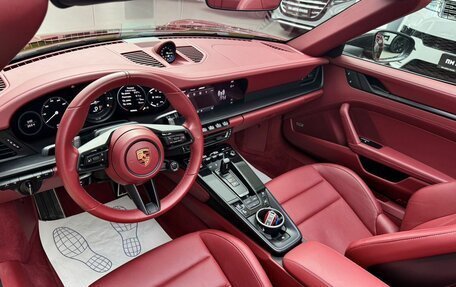 Porsche 911, 2021 год, 19 990 000 рублей, 24 фотография