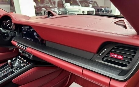 Porsche 911, 2021 год, 19 990 000 рублей, 33 фотография