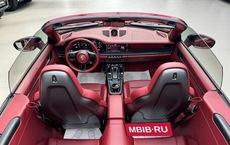 Porsche 911, 2021 год, 19 990 000 рублей, 34 фотография