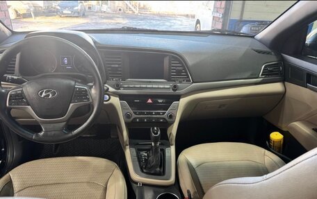 Hyundai Elantra VI рестайлинг, 2016 год, 1 100 000 рублей, 7 фотография