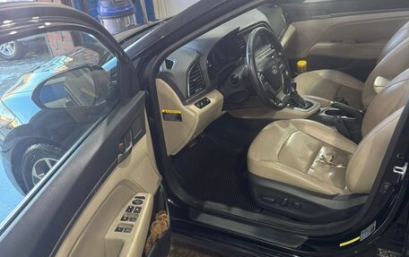 Hyundai Elantra VI рестайлинг, 2016 год, 1 100 000 рублей, 5 фотография