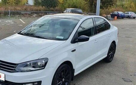 Volkswagen Polo VI (EU Market), 2018 год, 1 750 000 рублей, 1 фотография
